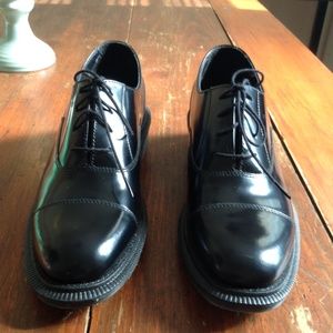 Dr. Martens Henrietta Wax Smooth Oxfords
